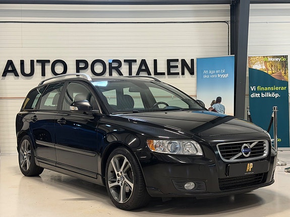 Volvo V50 4 of 18