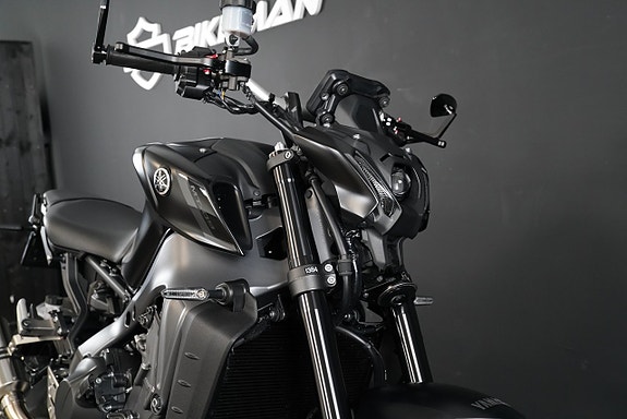 Yamaha MT09 Dominator 7 of 13
