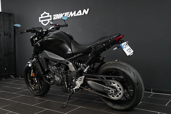 Yamaha MT09 Dominator 5 of 13