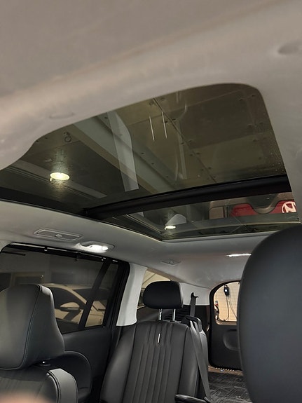 Hyundai Ioniq 9 5 of 24