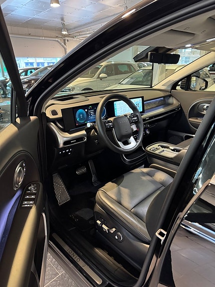 Hyundai Ioniq 9 2 of 24