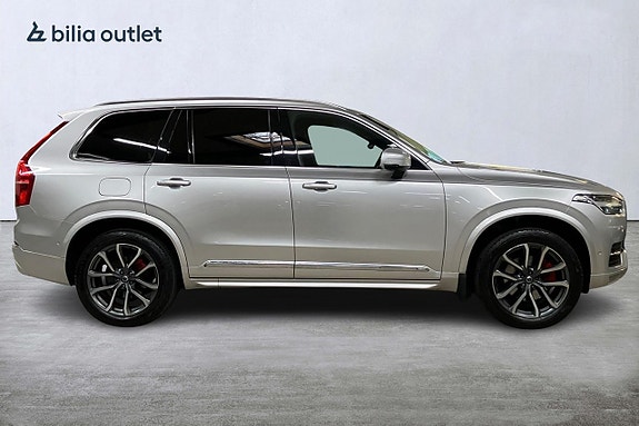 Volvo XC90 4 of 5