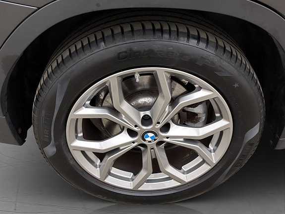 BMW X3 27 of 29