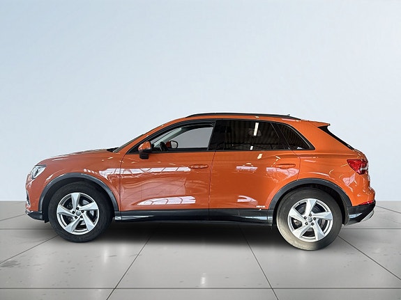 Audi Q3 4 of 5