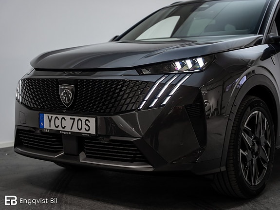 Peugeot 5008 3 of 5