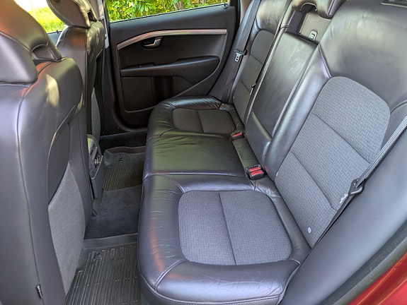 Volvo V70 5 of 8