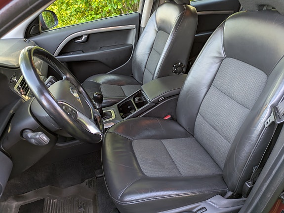 Volvo V70 4 of 8