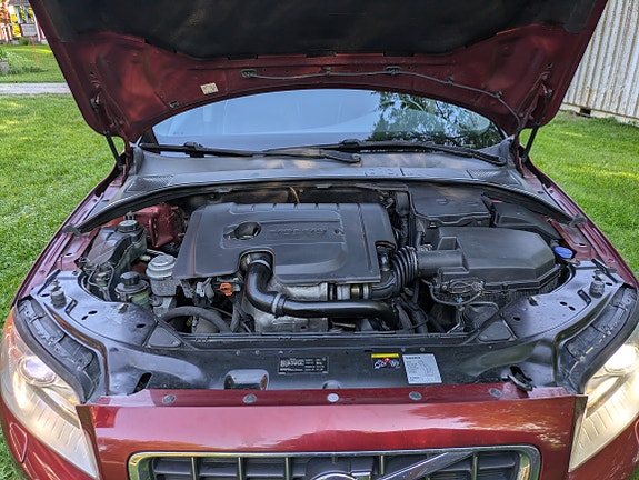 Volvo V70 7 of 8