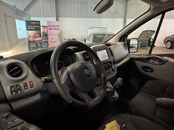 Renault Trafic 10 of 22