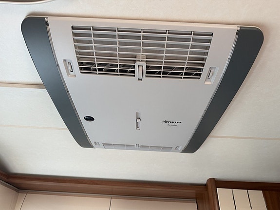 Hobby Premium 650 UKFe Barnkammare Alde Förtält Aircondition 13 of 19