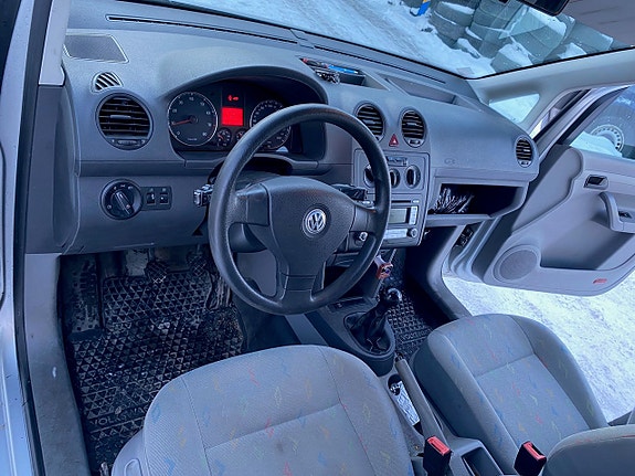 Volkswagen Caddy 2 of 5