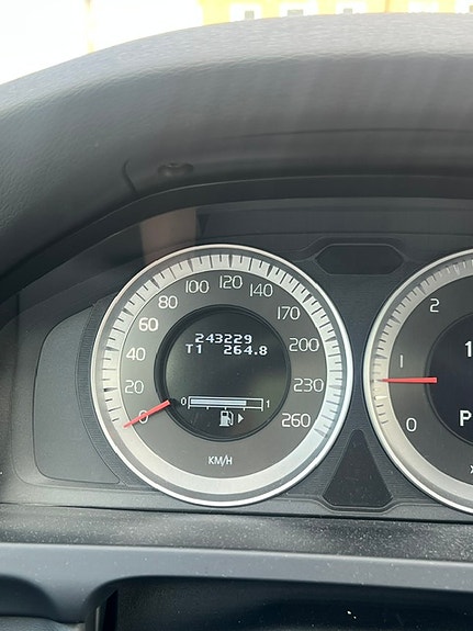 Volvo V60 4 of 7
