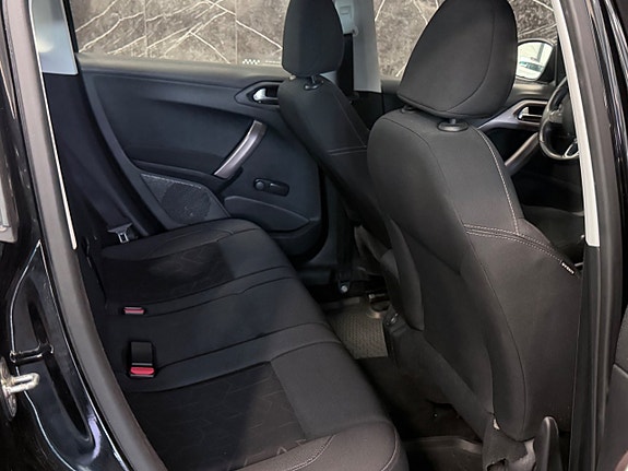 Peugeot 2008 9 of 12