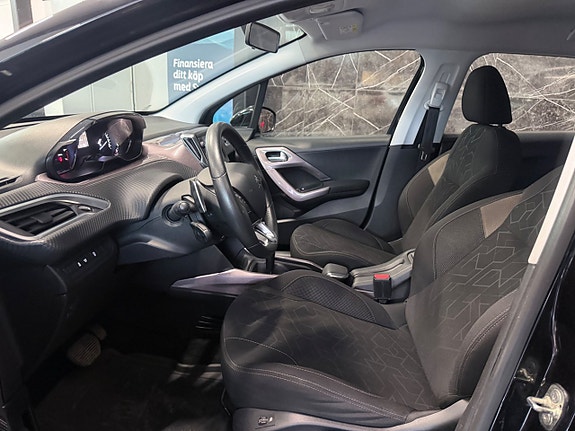 Peugeot 2008 6 of 12