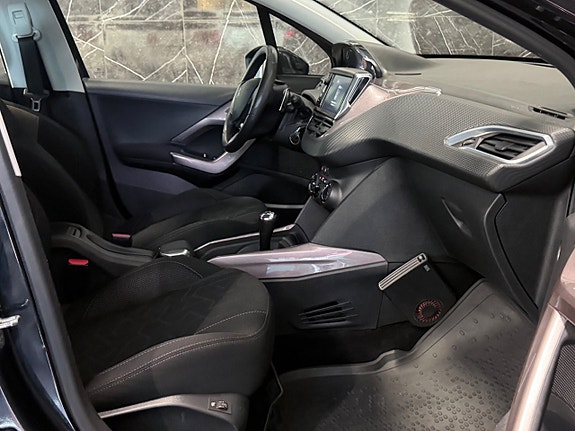 Peugeot 2008 8 of 12
