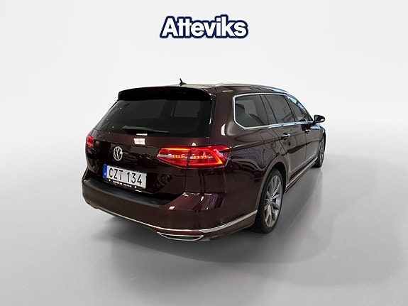 Volkswagen Passat 16 of 17