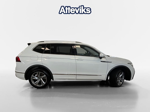Volkswagen Tiguan Allspace 16 of 17