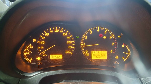 Toyota Avensis 5 of 5