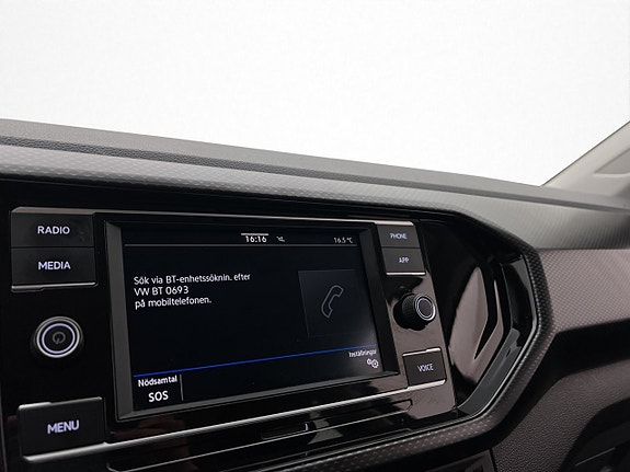 Volkswagen T-Cross 18 of 28