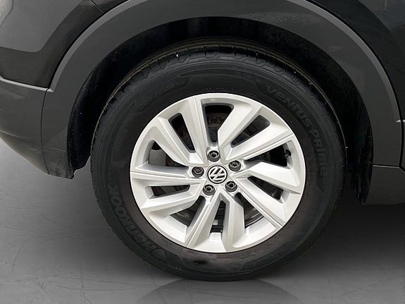 Volkswagen T-Cross 27 of 28