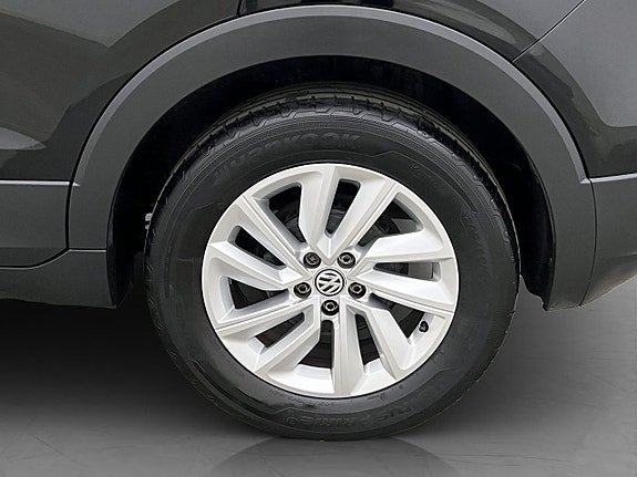 Volkswagen T-Cross 26 of 28