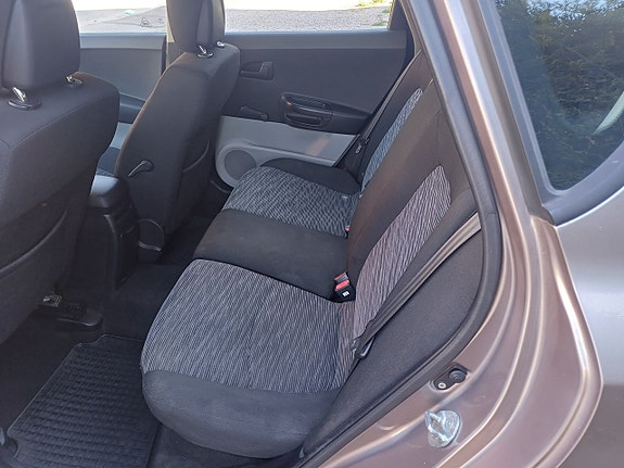 Kia Ceed 10 of 21