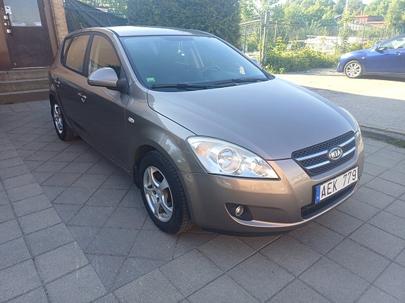 Kia Ceed 21 of 21