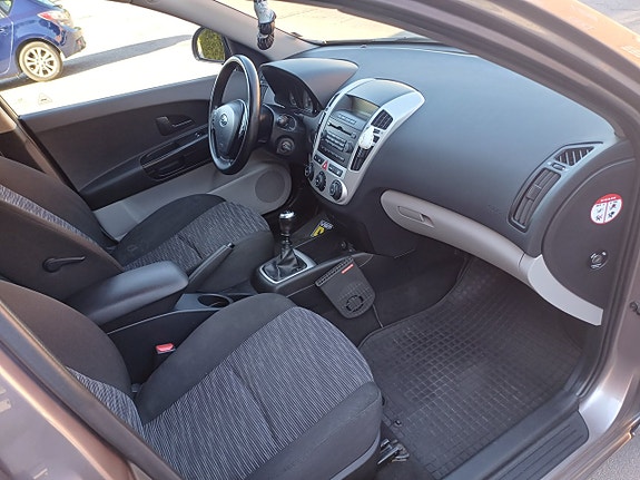 Kia Ceed 5 of 5