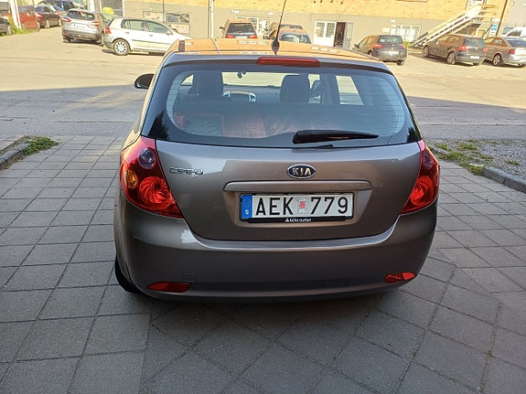 Kia Ceed 14 of 21