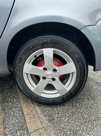 Peugeot 206+ 2 of 4