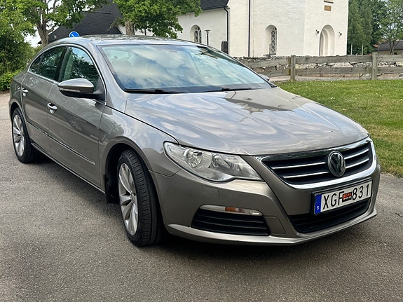 Volkswagen Passat CC 4 of 5