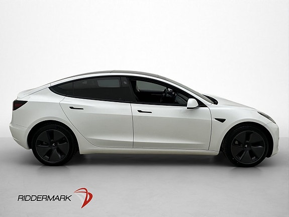 Tesla Model 3 5 of 5