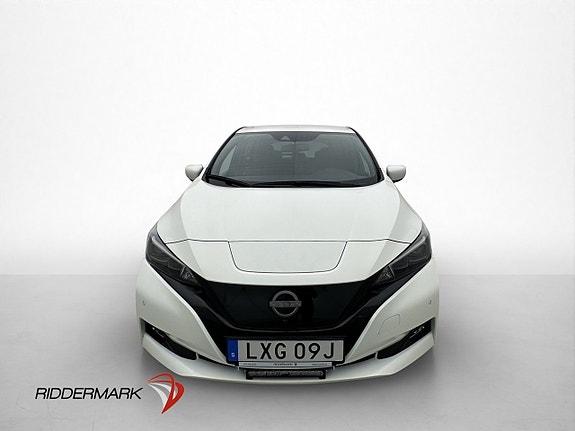 Nissan Leaf 3 of 5