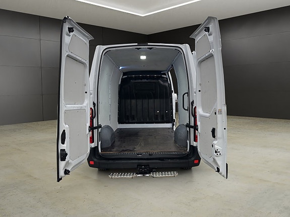 Renault Master 12 of 30