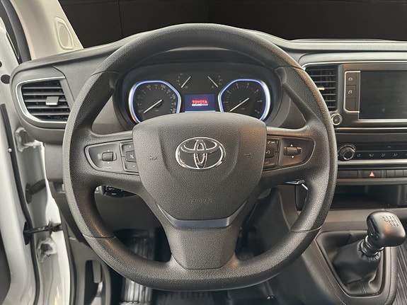 Toyota Proace Verso 13 of 30