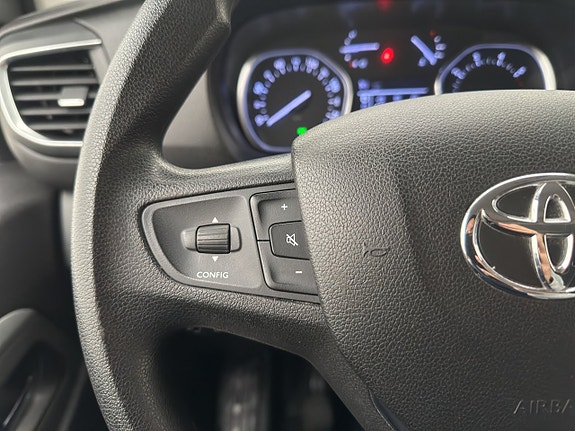 Toyota Proace Verso 16 of 30