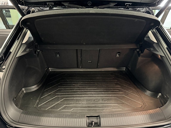 Volkswagen T-Roc 23 of 25