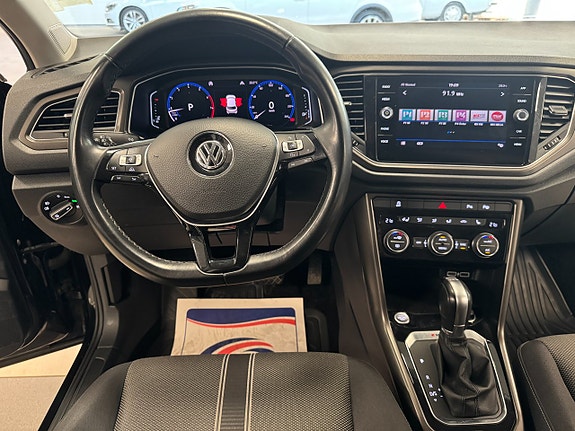 Volkswagen T-Roc 7 of 25