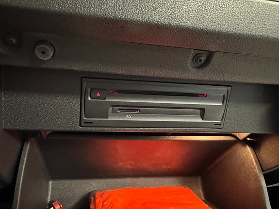 Volkswagen T-Roc 24 of 25