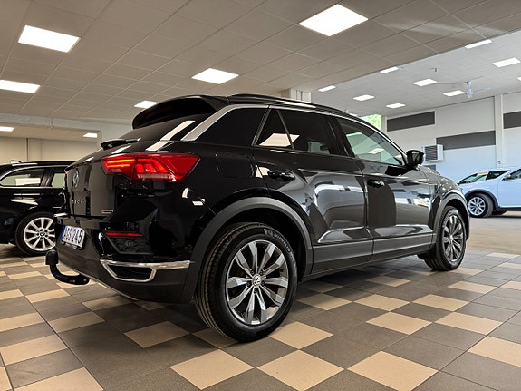 Volkswagen T-Roc 5 of 5