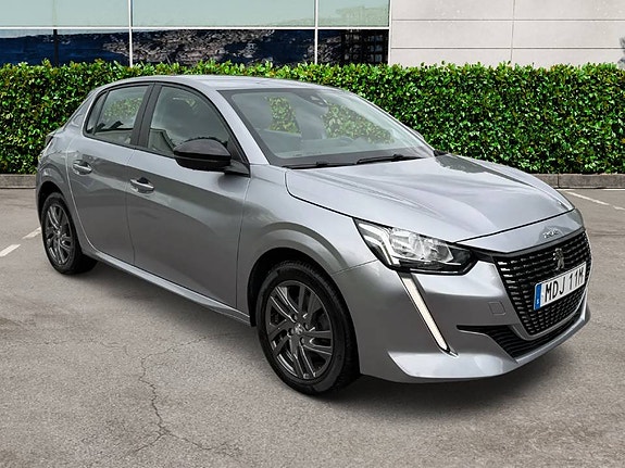Peugeot 208 2 of 5