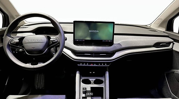 Skoda Enyaq Coupé 3 of 4