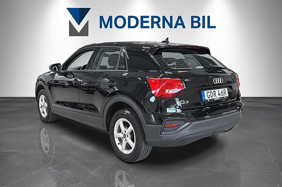 Audi Q2 4 of 5