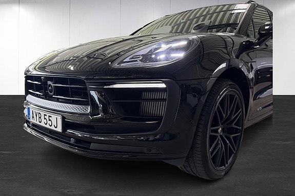 Porsche Macan GTS 2 of 5
