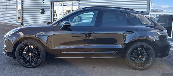 Porsche Macan GTS 2 of 30