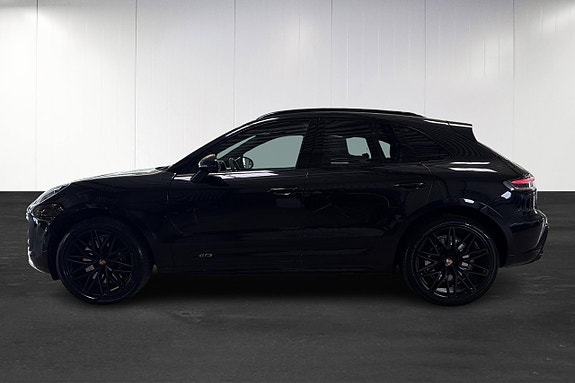 Porsche Macan GTS 3 of 5