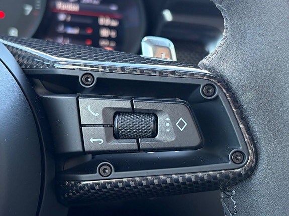 Porsche Macan GTS 13 of 30