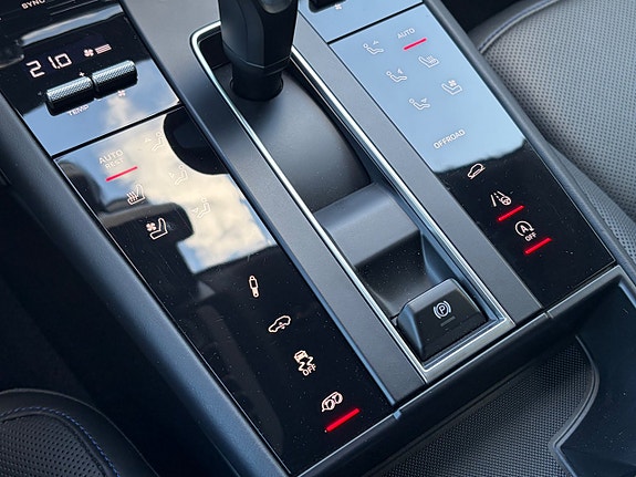 Porsche Macan GTS 25 of 30
