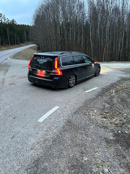 Volvo V70 9 of 17
