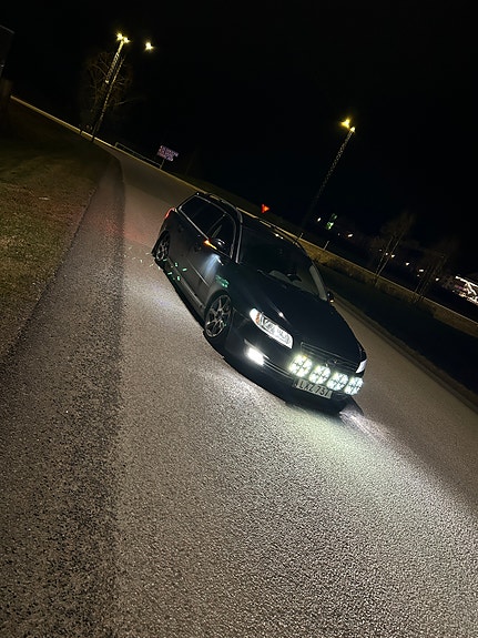 Volvo V70 13 of 17